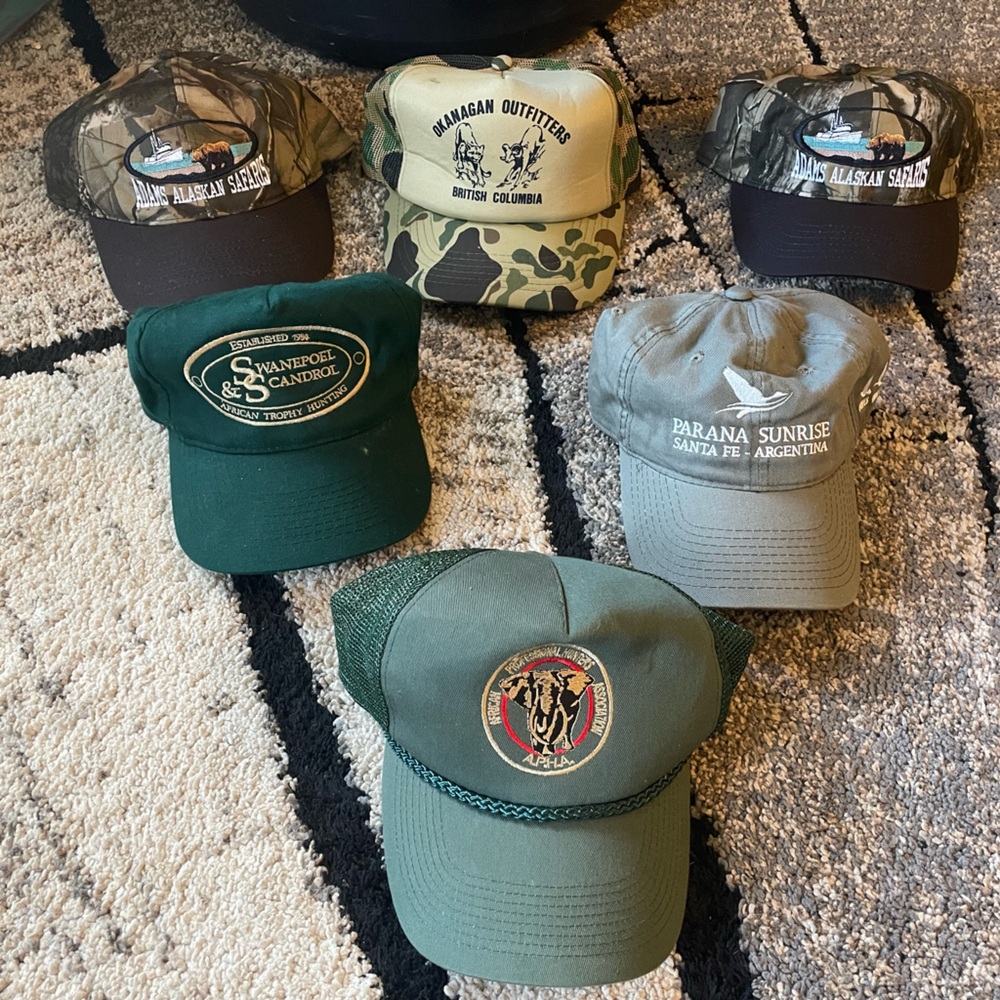 Assorted LOT Green & Camouflage Men's Caps. Hunting, Safari, Alaska, Argentina